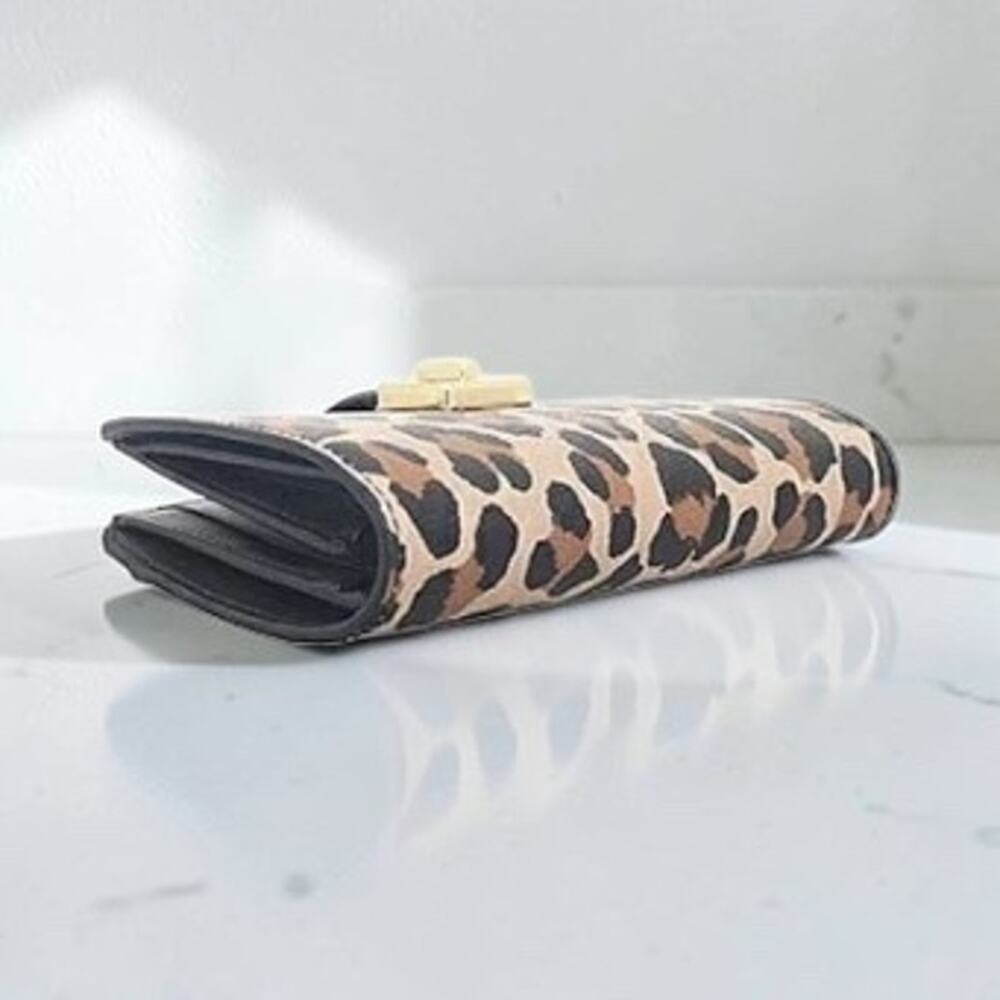 Kate Spade Phoebe Spotted Leopard Turnlock Medium Wallet KH815 - Picture 3 of 4